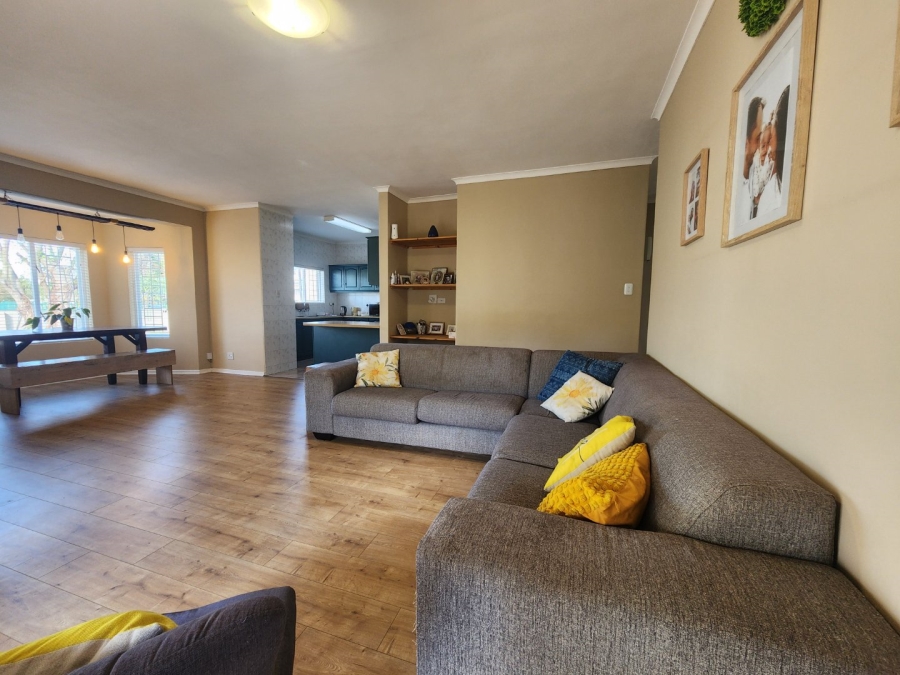 3 Bedroom Property for Sale in King George Park Western Cape